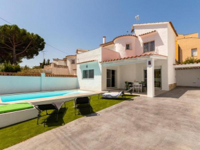 Casa con piscina salada, aire acondicionado, parking y wifi en Torroella de Montgrí - ES-325-10
